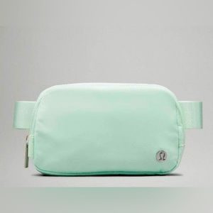 Lululemom Mint Everywhere Belt Bag 1L NWOT